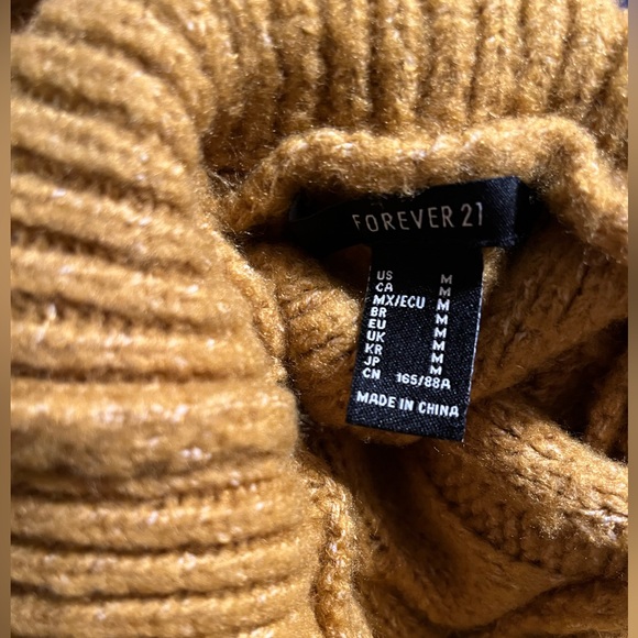 FOREVER 21 MUSTARD CABLE CHUNKY SWEATER. - Picture 5 of 5